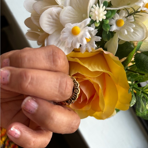 Amore Quilted Chevron Tapered Statement Ring Brass 14K Yellow Goldplated Sz 7.5 - Picture 5 of 12